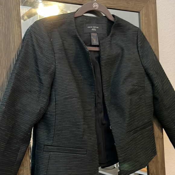 Ann Taylor Forest Green Tweed Blazer and Skirt Set - Picture 4 of 6